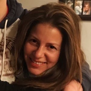 Meet your Posher, Carmela